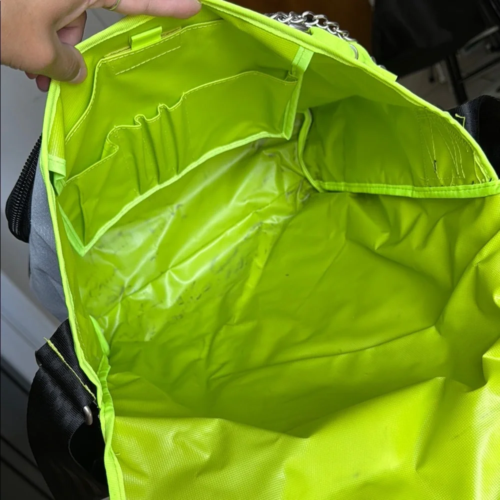 III parcel this messenger